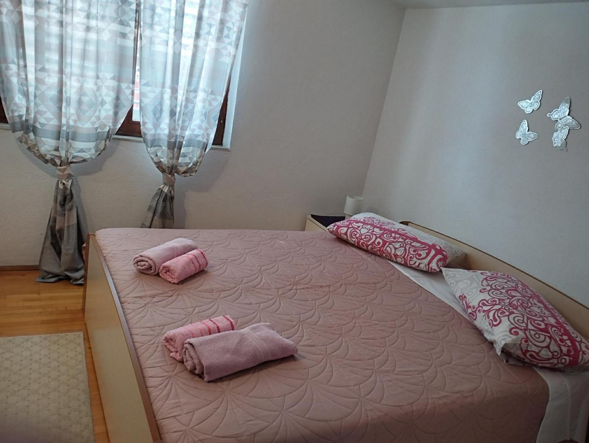 Guest House Gracijana Макарська Екстер'єр фото